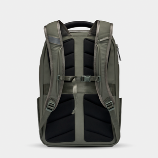 NOMATIC Backpack 14L in olive, product view