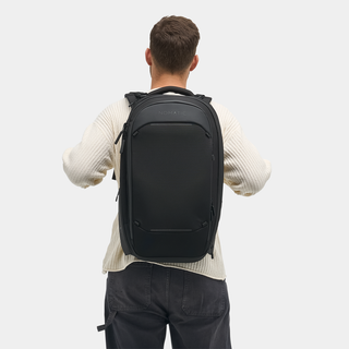 NOMATIC Navigator Travel Backpack 32L in black, product detail view