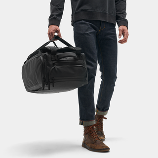 NOMATIC Travel Bag 40L in black, product detail view